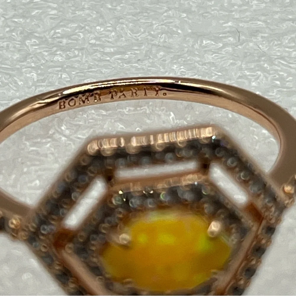 OCTOBER Ring Bomb Party, Size 9 RBP5499 Rose Gold Plated Yellow Opal